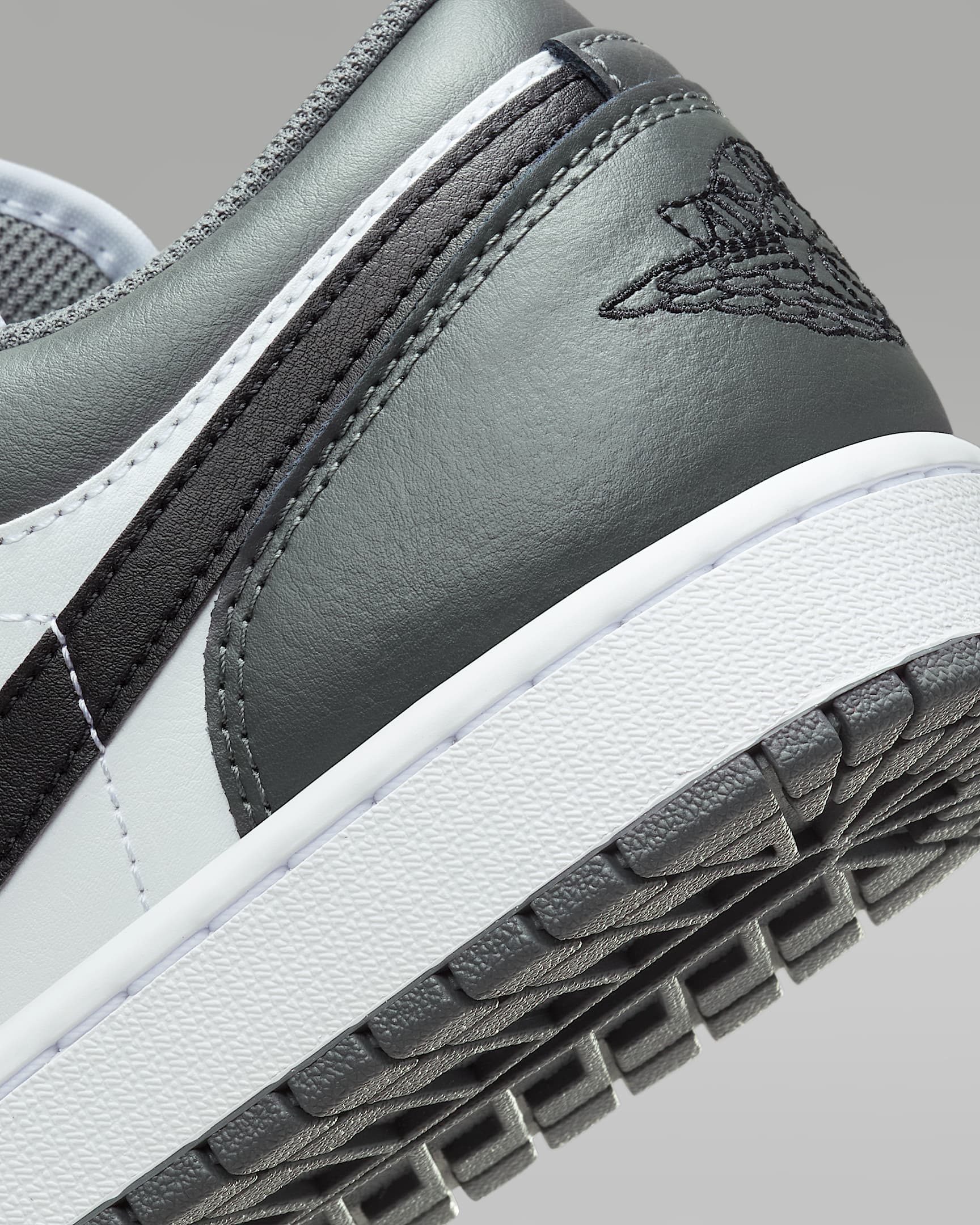 Air Jordan 1 Low Men's Shoes