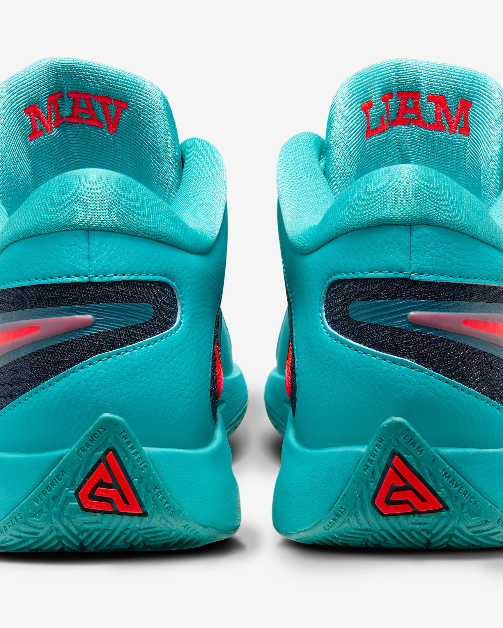 Giannis Freak 6 Basketball Shoes