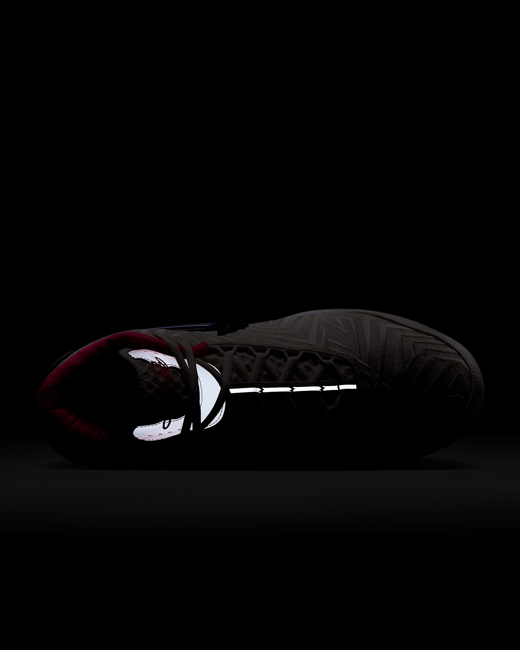 LeBron NXXT Genisus QS Basketball Shoes