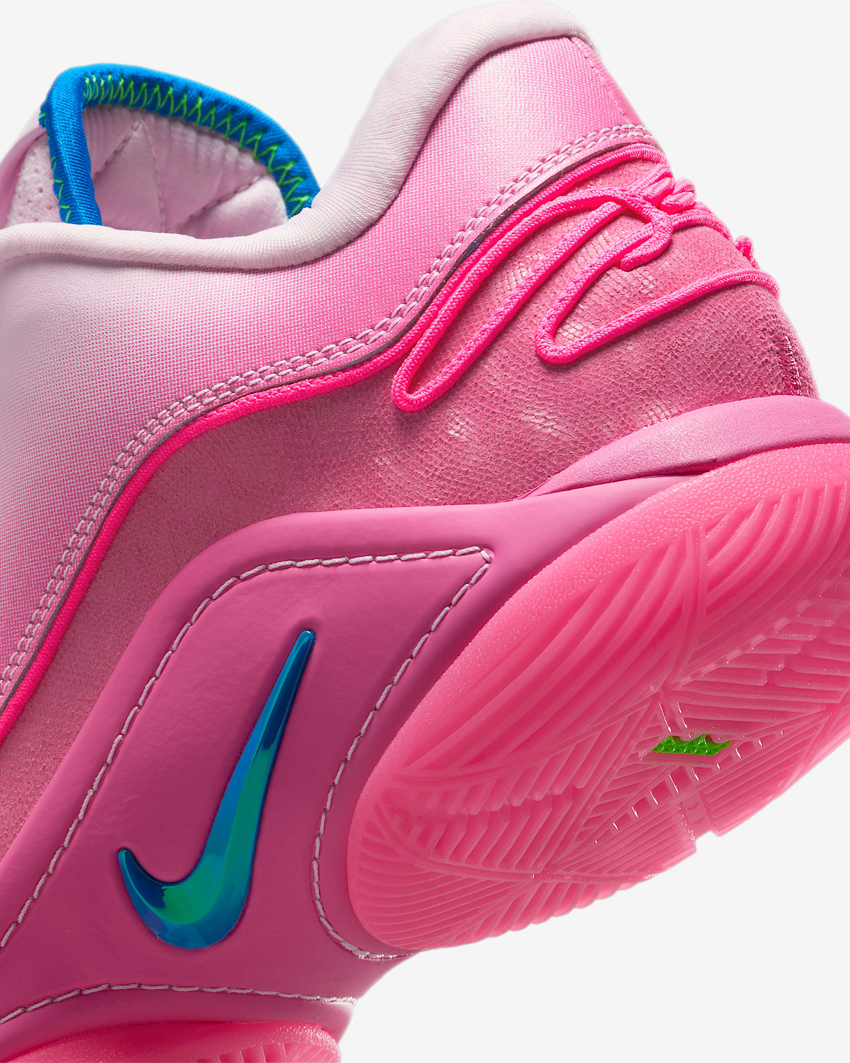 LeBron XXII SN Basketball Shoes