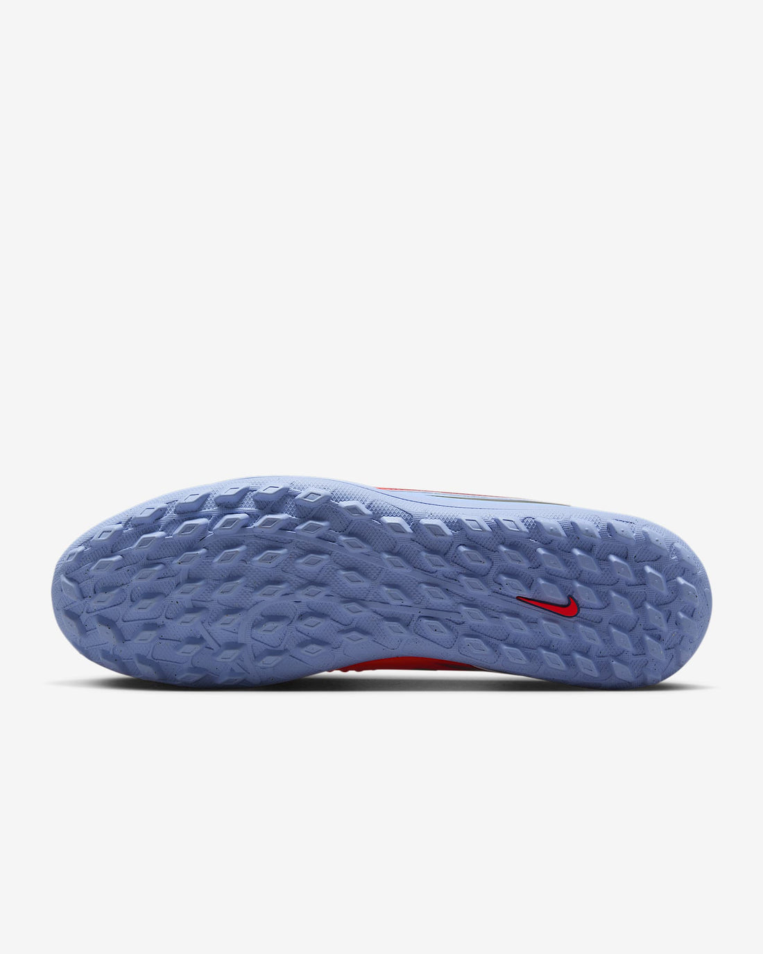 Nike Phantom 6 Low Club Turf Football Shoes