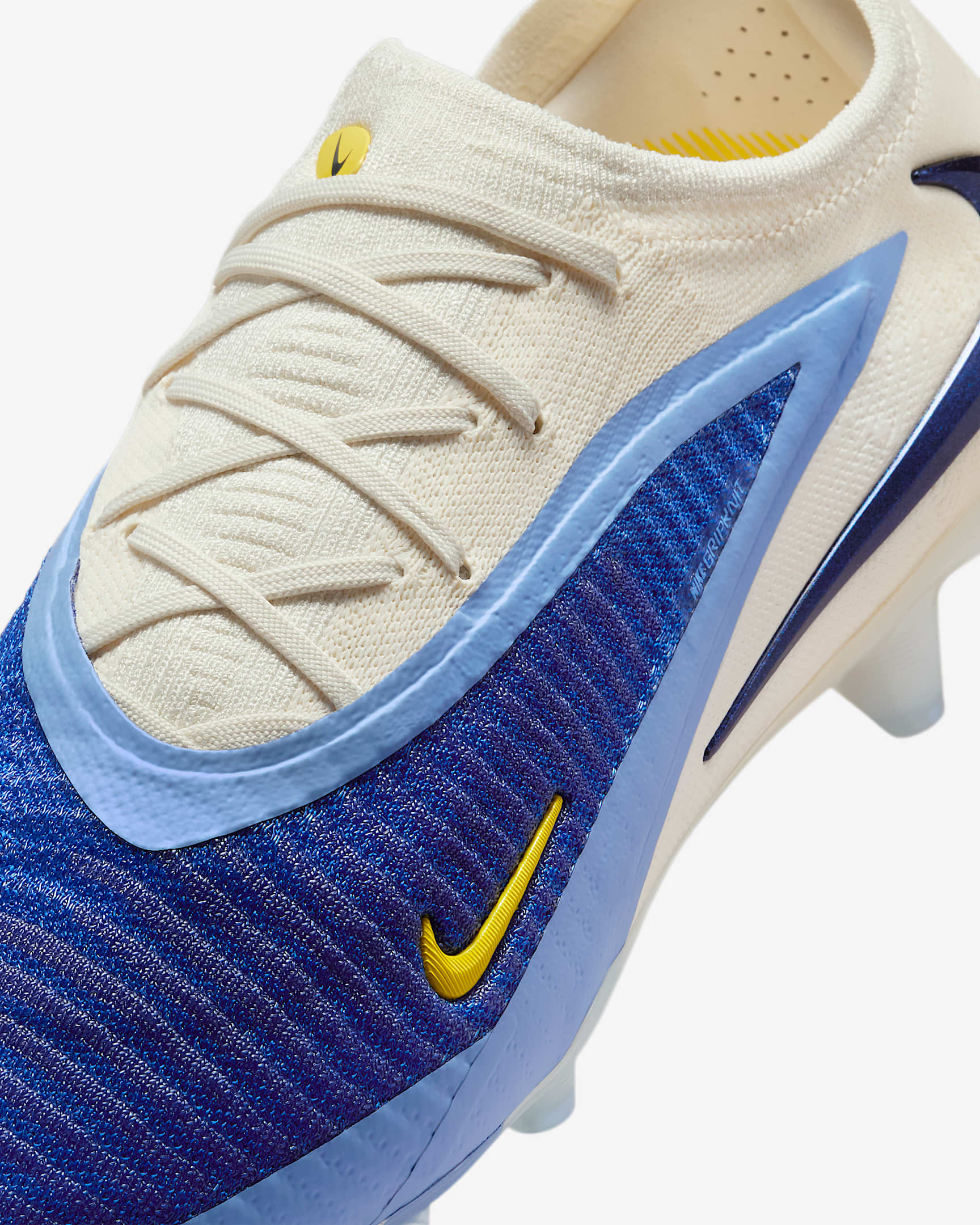 Nike Phantom 6 Low Elite Firm-Ground Football Boot