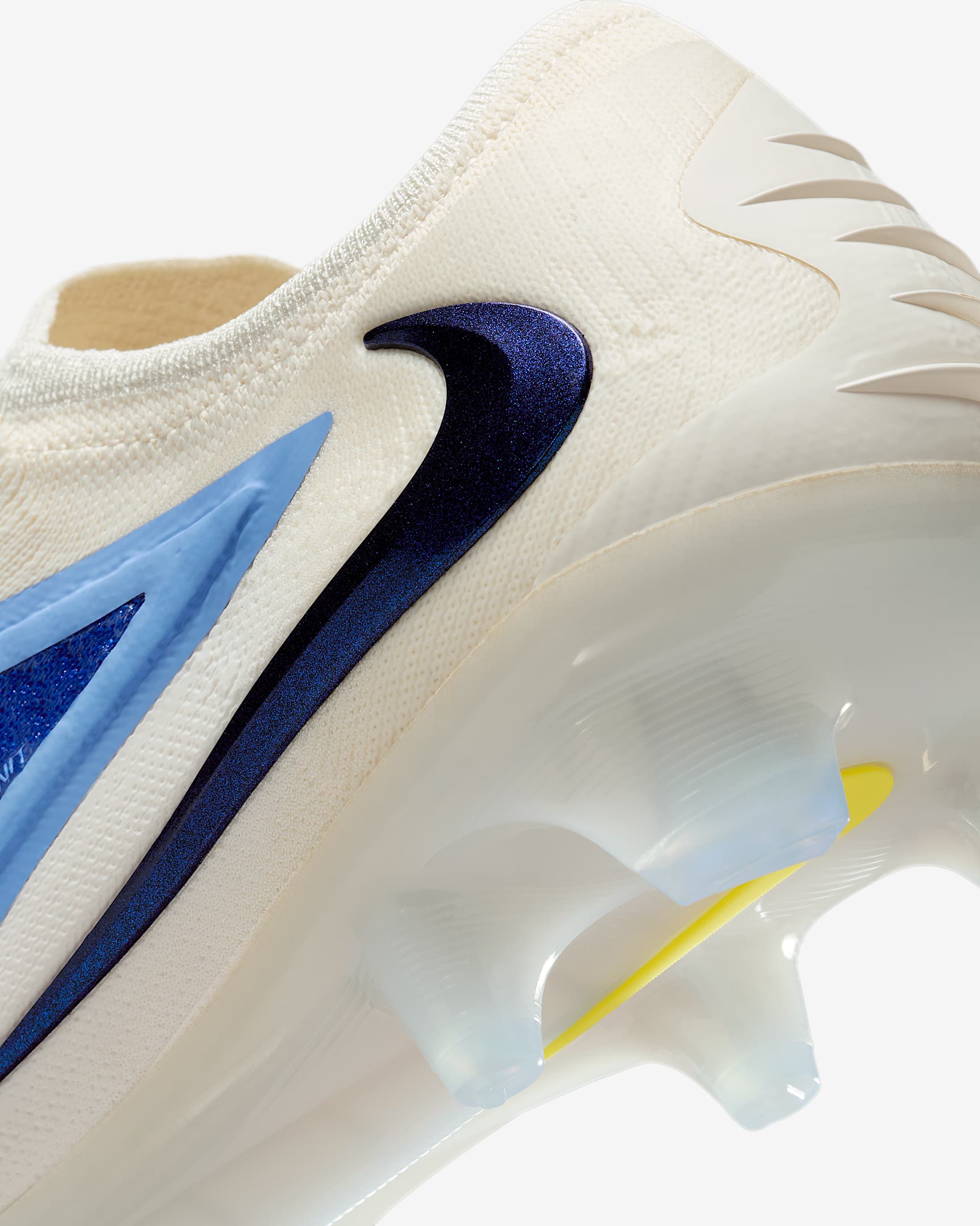 Nike Phantom 6 Low Elite Firm-Ground Football Boot