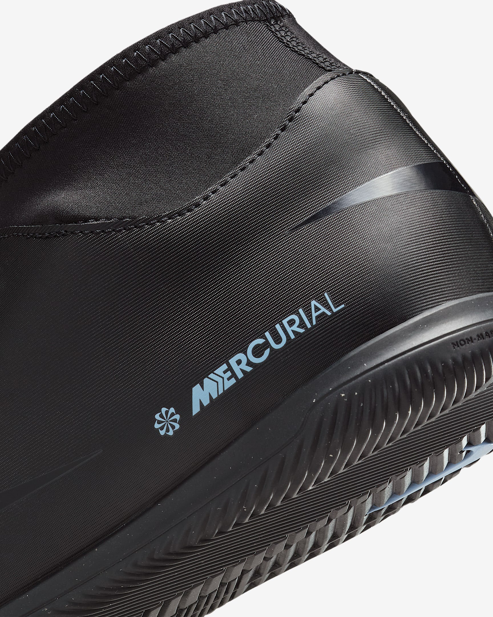 Nike Mercurial Superfly 10 Club Indoor Court High-Top Football Shoes