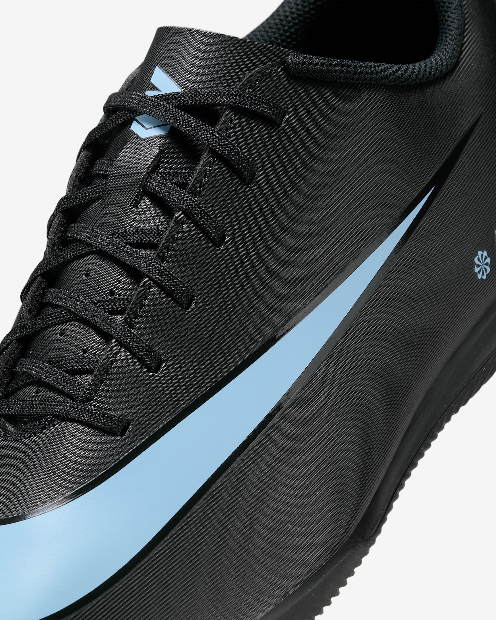 Nike Mercurial Vapor 16 Club Indoor Court Low-Top Football Shoes