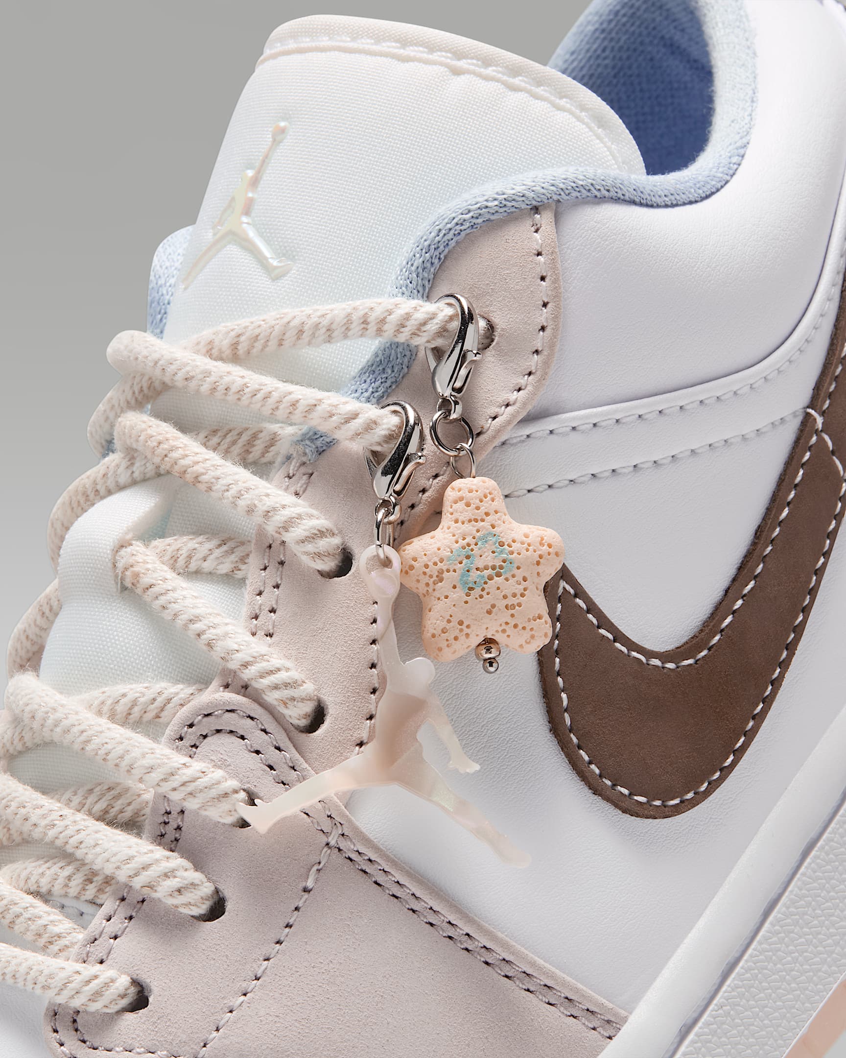 Air Jordan 1 Low Women's Shoes