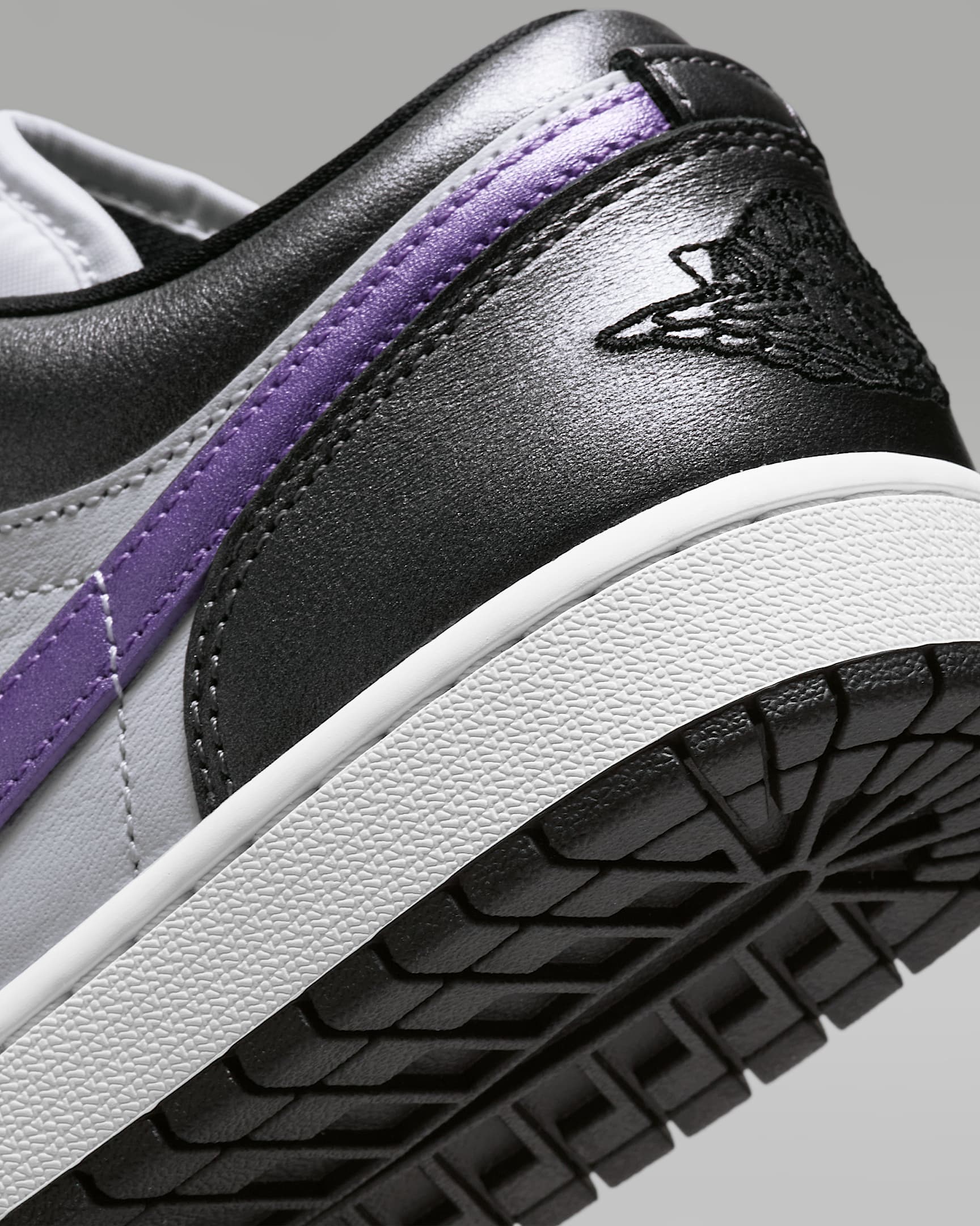 Air Jordan 1 Low SE Women's Shoes