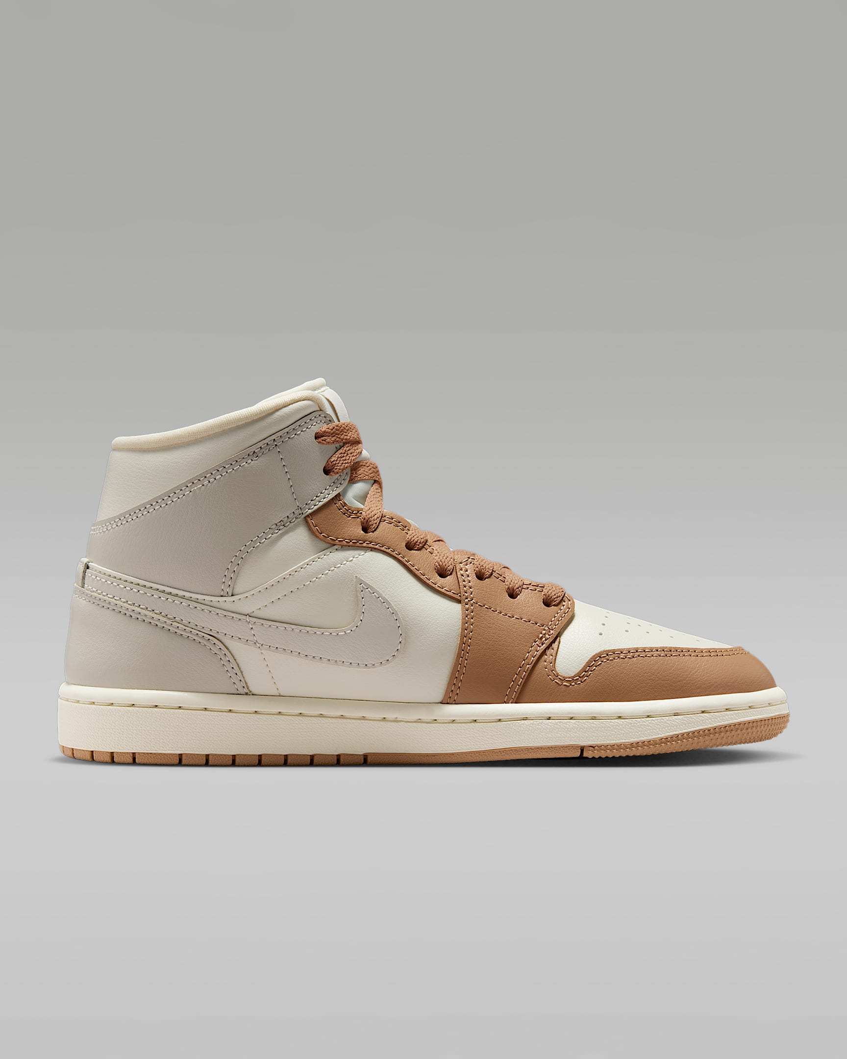 Air Jordan 1 Mid Women's Shoes