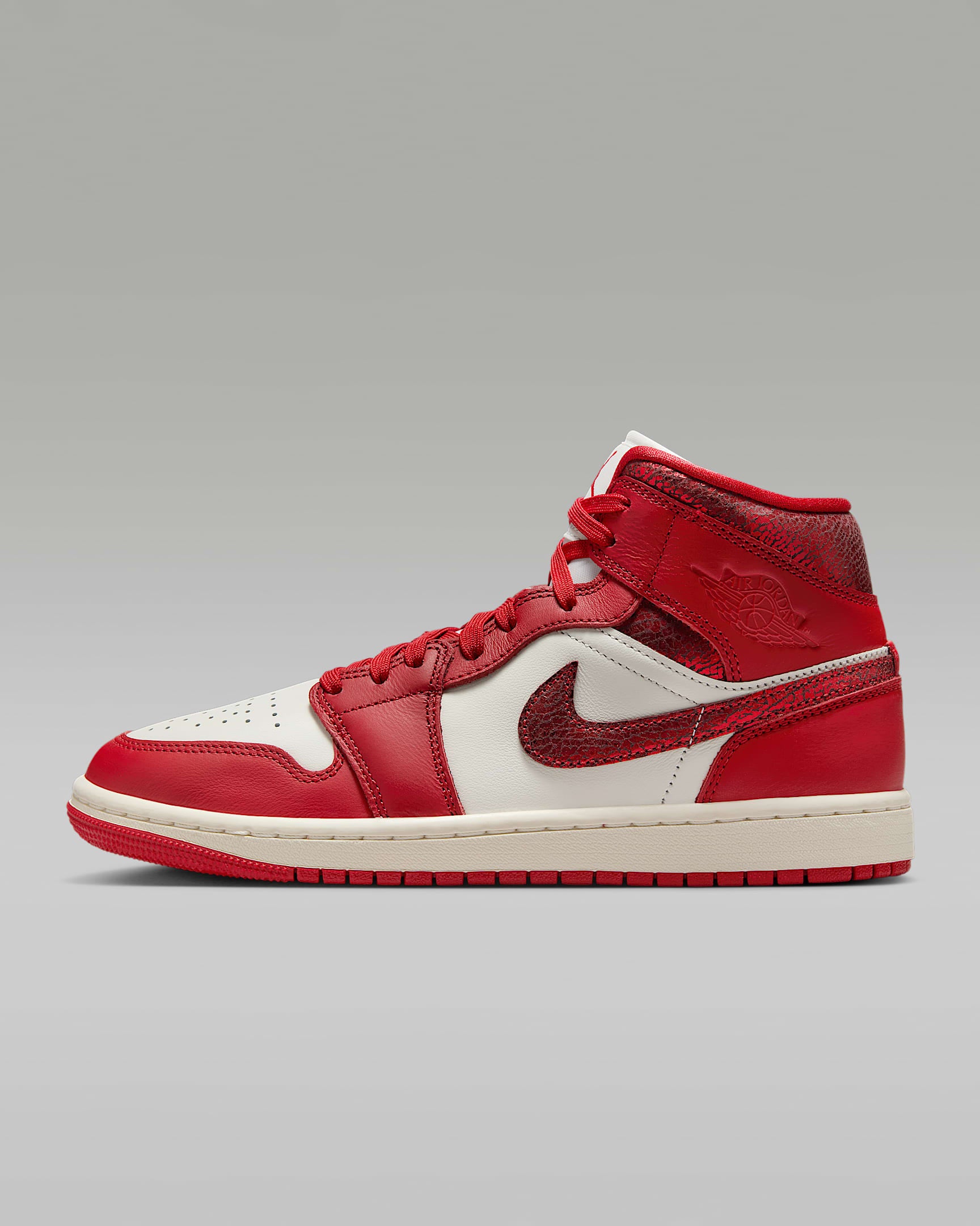 Air Jordan 1 Mid SE Women's Shoes