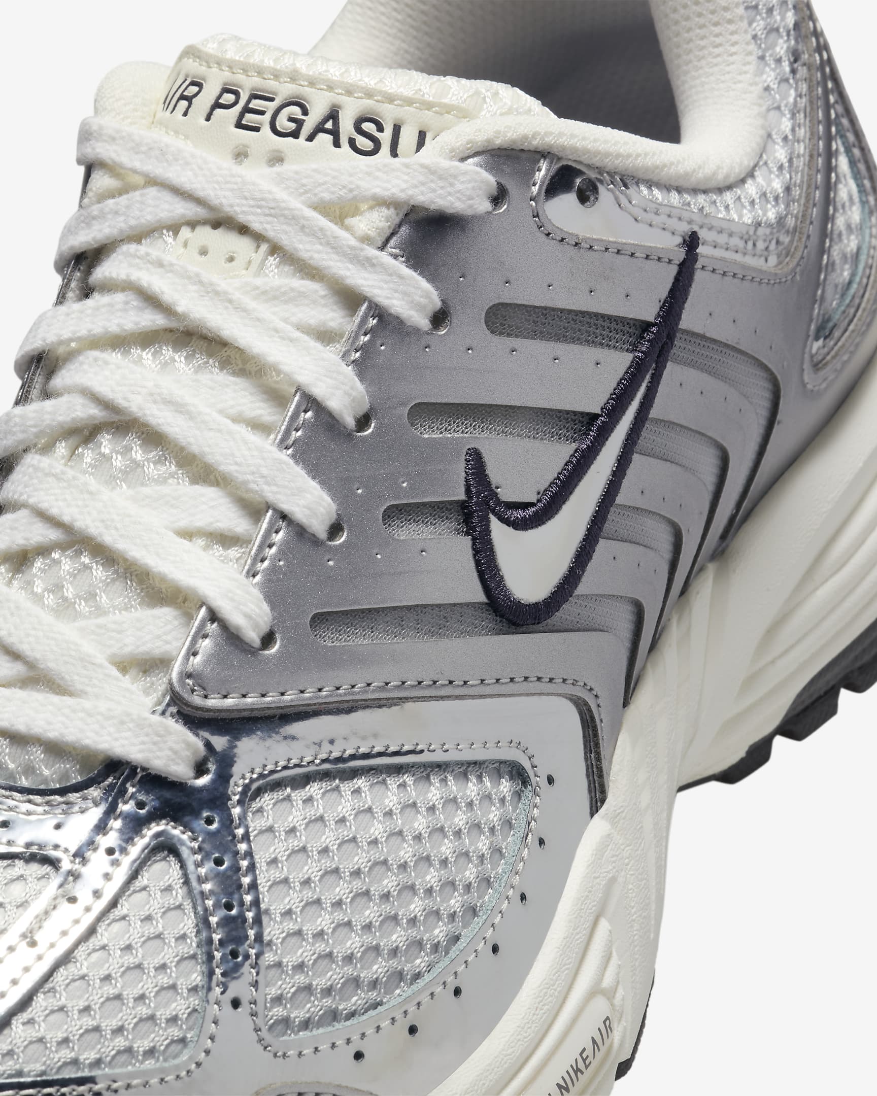 Nike Air Pegasus 2005 Women's Shoes