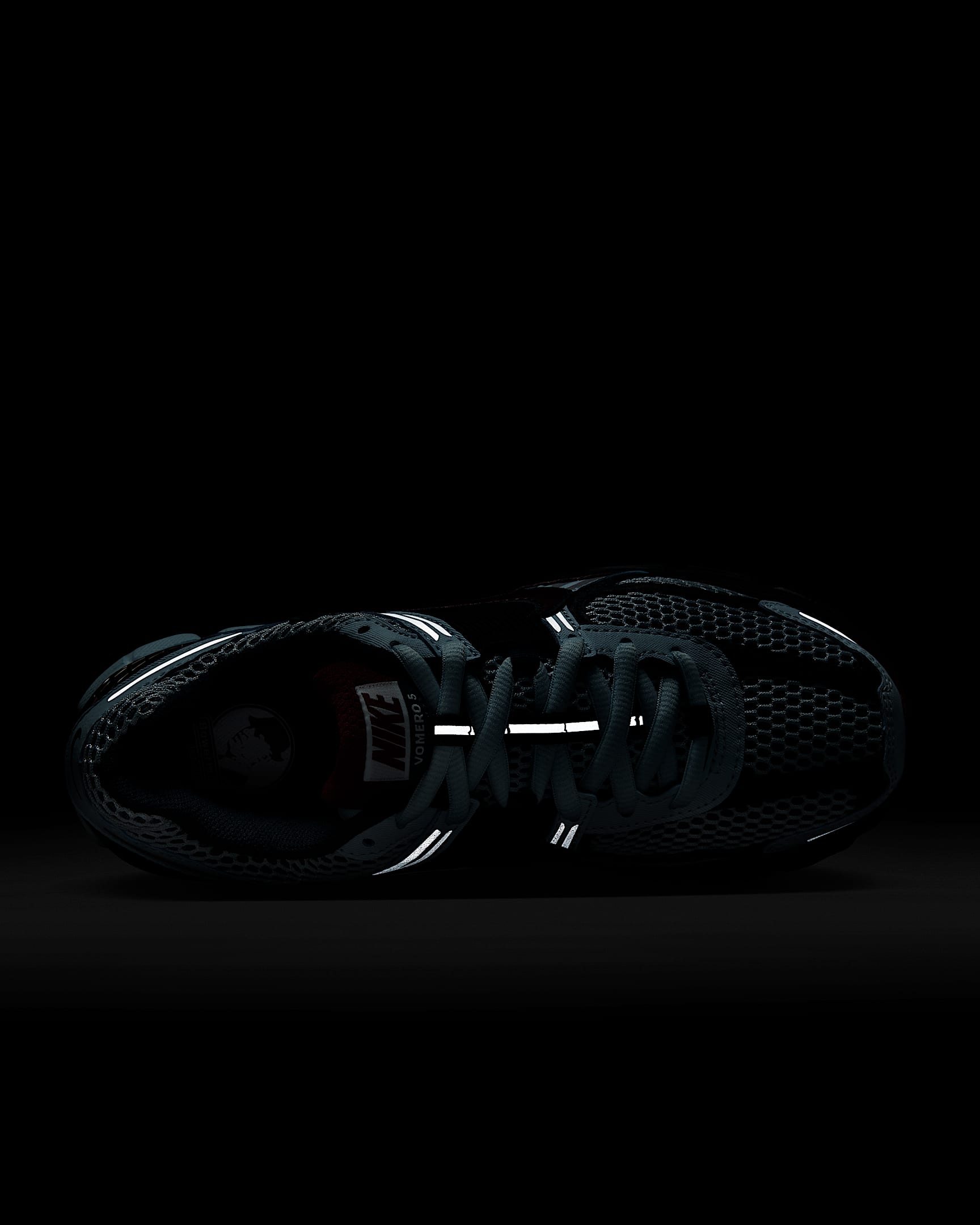 Nike Zoom Vomero 5 Women's Shoes