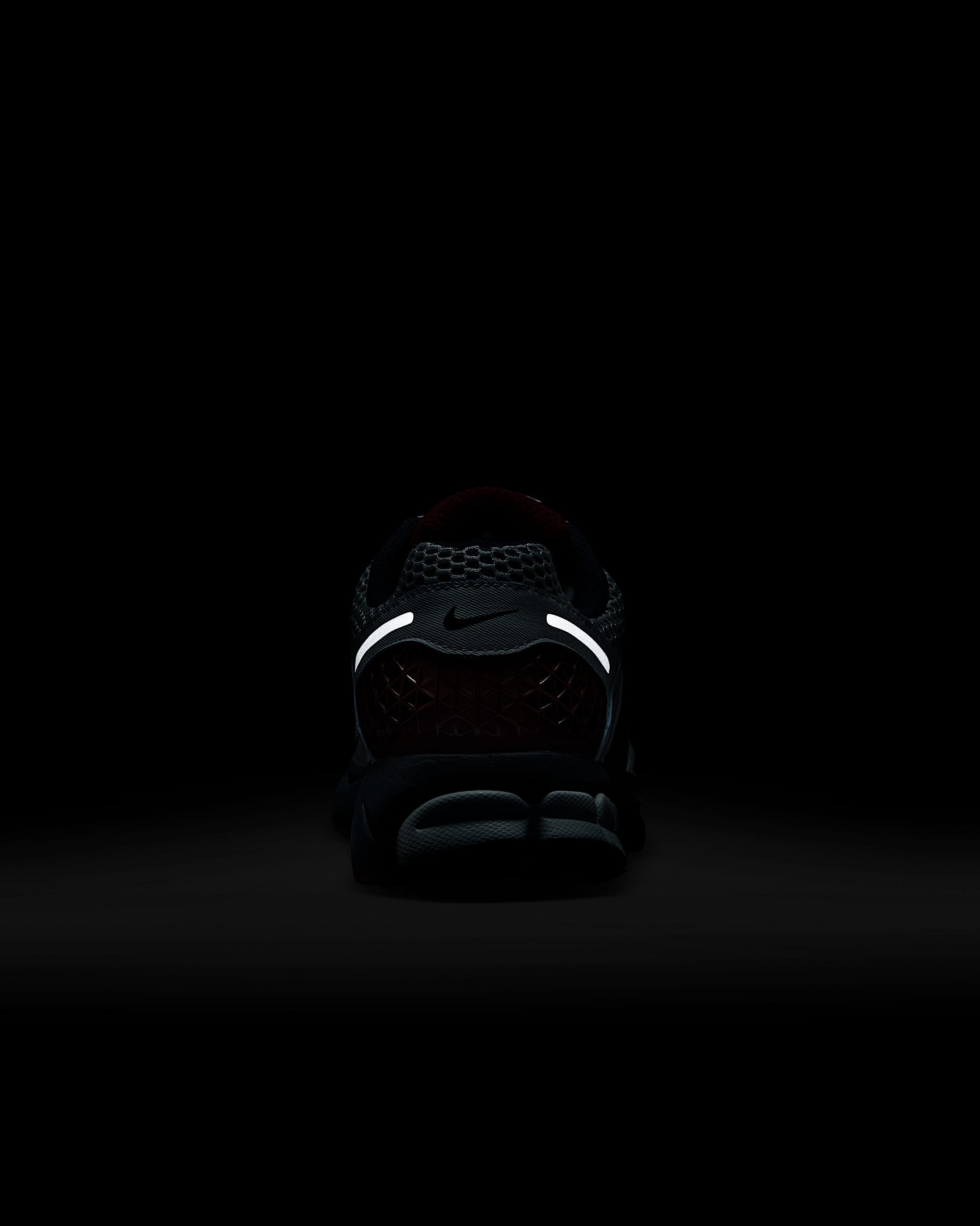 Nike Zoom Vomero 5 Women's Shoes