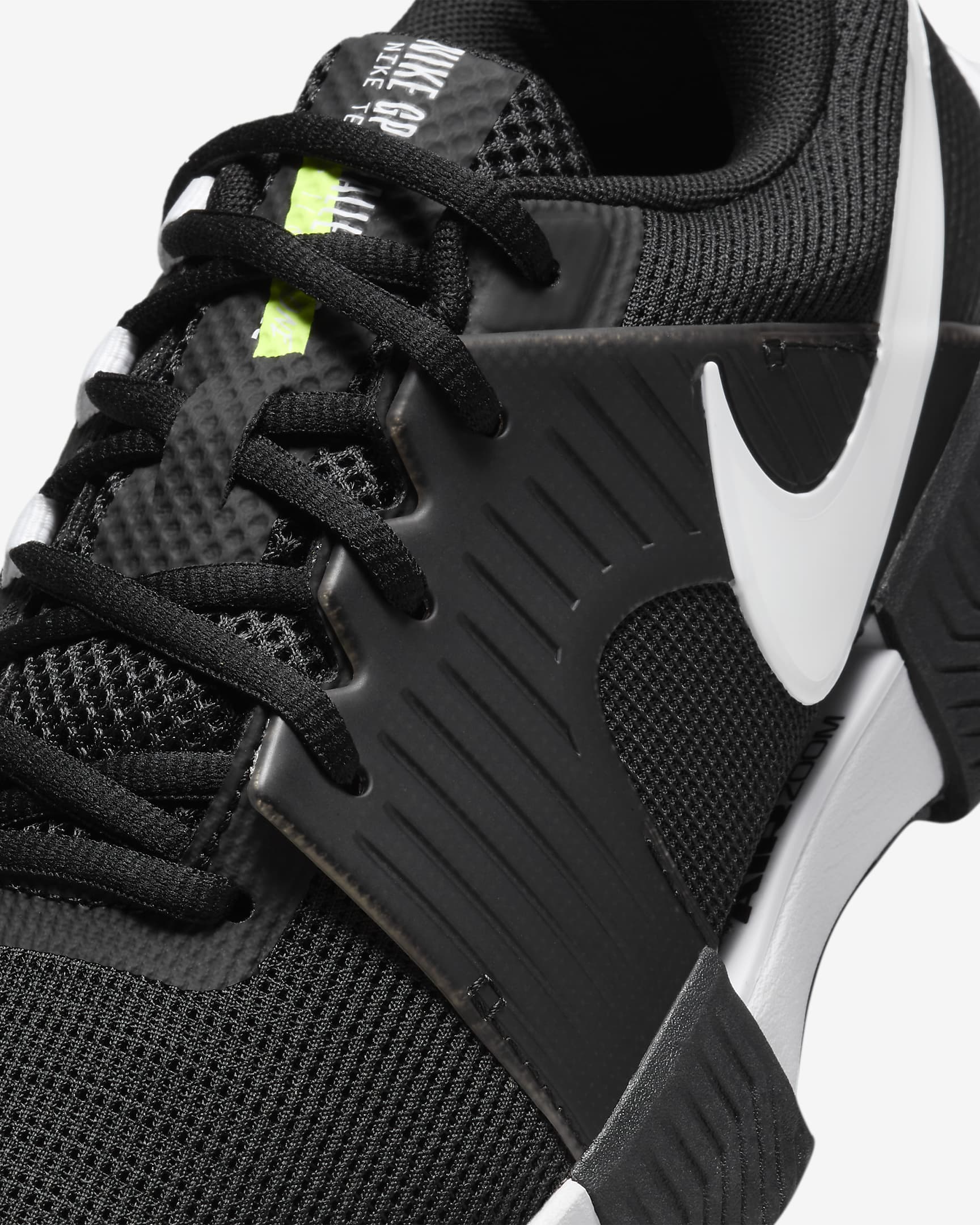 Nike GP Challenge 1 Women's Clay Court Tennis Shoes